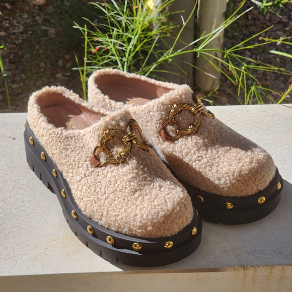 Circus by Sam Edelman Shoes - Circus By Sam Edelman Women's Annie Shearling Studded Lug Sole Clogs Size 7.5